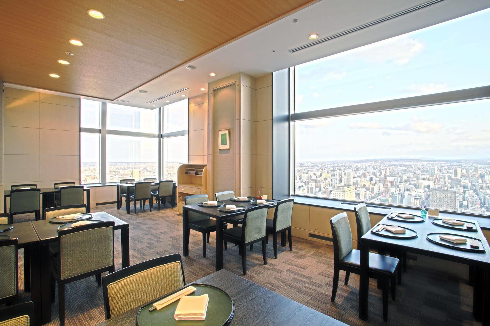 Jr Tower Hotel Nikko Sapporo Bagian luar foto